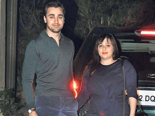 Imran Khan and Avantika Malik Khan pose for shutterbugs. (Photos: Viral Bhayani)