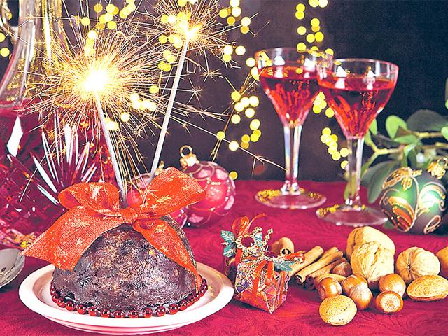 Sweeten up your Christmas eve celebrations, with these easy-to-prepare baked delights for your loved ones. (Text: Aditi Caroli) Plum puddingGet your recipe here: http://read.ht/m0c Sweeten up your Christmas eve celebrations, with these easy-to-prepare baked delights for your loved ones. (Text: Aditi Caroli) Plum puddingGet your recipe here: http://read.ht/m0c