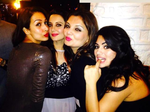 It was selfies galore at Salman's star-studded birthday party in Panvel. (Courtesy: Twitter)