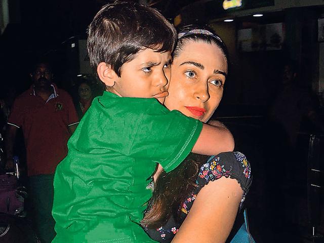Karisma Kapoor with her son Kian was seen at Mumbai airport. (Photos: Prodip Guha)