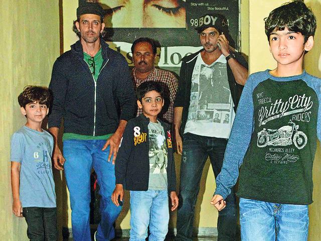 Hrithik Roshan with his sons — Hrehaan and Hridhaan — and Zayed Khan with his son Zidaan was spotted at a suburban theatre in Mumbai. (Photos: Yogen Shah)