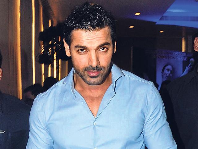 John Abraham was all for maintaining a healthier lifestyle at the announcement of the Mumbai Marathon 2015. (Photo: Yogen Shah)