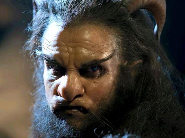 Vikram has been aggressively promoting his film, even appearing in Salman Khan hosted Bigg Boss 8. (I.VikramMovie/Facebook) Vikram has been aggressively promoting his film, even appearing in Salman Khan hosted Bigg Boss 8. (I.VikramMovie/Facebook)