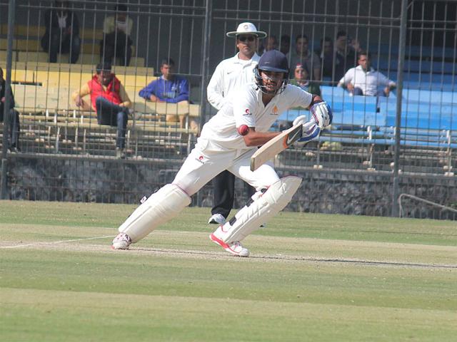 Manish Pandey of Karnataka in action during the Ranji match against Madhya Pradesh at Holkar Stadium in Indore on Thursday. (Shankar Mourya/HT photo)