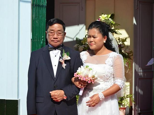 Manipur-minister-Phungzathang-Tonsing-77-with-his-24-year-old-bride-Thangngaihsang-HT-photo