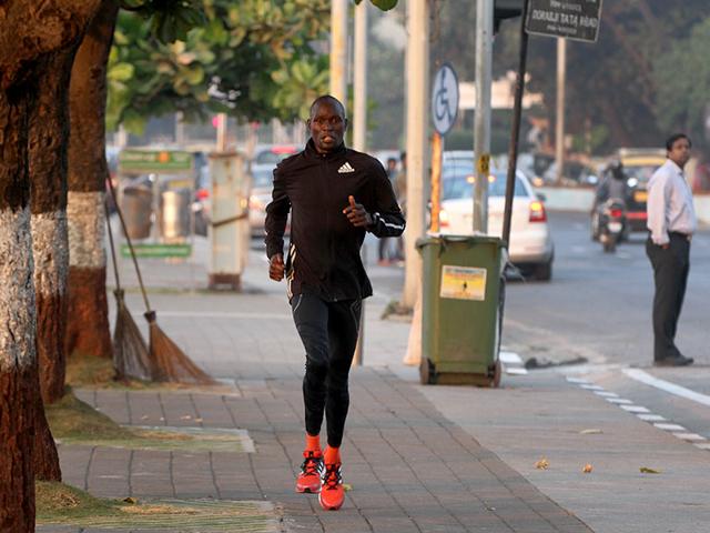 International athletes practise ahead of the Mumbai Marathon on Marine Drive in Mumbai. (Arijit Sen/HT photo)