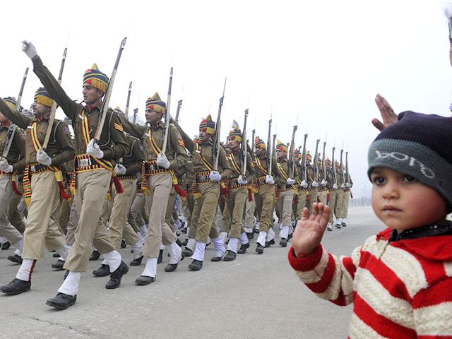 Rehearsals for Republic Day are in full swing at Rajpath, in New Delhi. (Sushil Kumar/HT Photo)