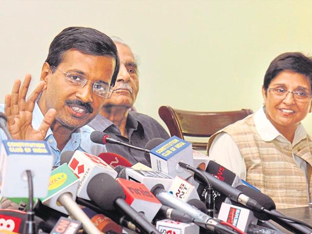 Arvind-Kejriwal-and-Kiran-Bedi-in-New-Delhi-May-26-2012-HT-Photo Arvind-Kejriwal-and-Kiran-Bedi-in-New-Delhi-May-26-2012-HT-Photo