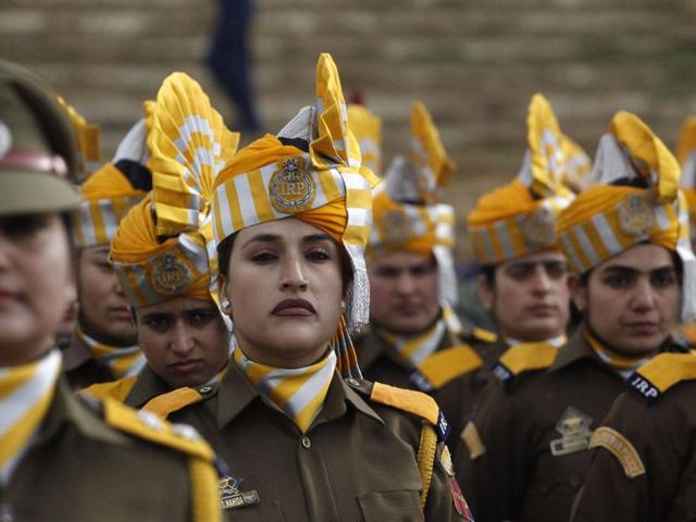 Jammu and Kashmir police take part in a full dress rehearsal for the Republic Day parade in Srinagar on Saturday. Waseem Andrabi/HT