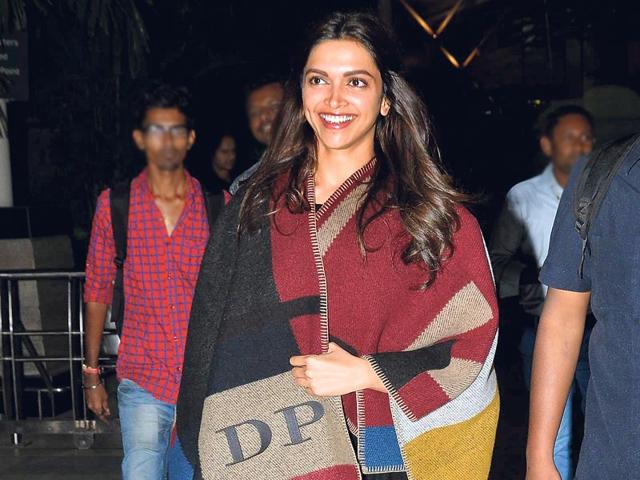 Deepika Padukone at an event. (Photo: Viral Bhayani)