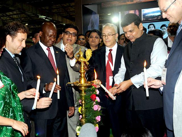 Maharashtra CM Devendra Fadnavis inaugurates 'Three Days Travel and Tourism Fair' in Mumbai. (Sanjay Solanki/HT photo)