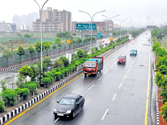 The-finance-ministryhas-modified-pension-fund-investment-norms-that-will-now-allow-the-NHAI-to-borrow-from-the-EPFO-the-country-s-largest-state-run-pension-fund The-finance-ministryhas-modified-pension-fund-investment-norms-that-will-now-allow-the-NHAI-to-borrow-from-the-EPFO-the-country-s-largest-state-run-pension-fund