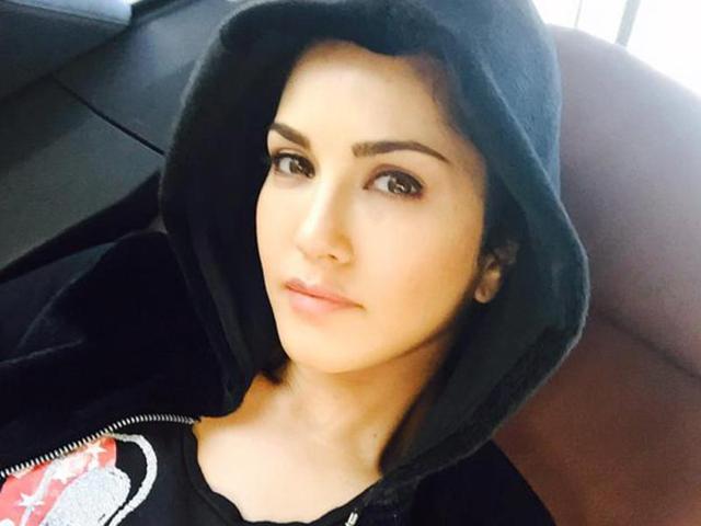 'I just want to sleep!' If this is how she looks when she's tired, one wonders how she'd look when she's fresh. (SunnyLeone/Twitter)