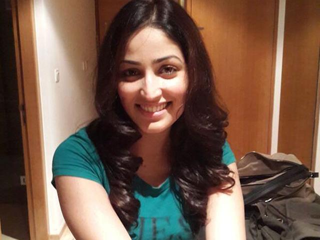 Yoga freak, Yami gives the credit of her glowing skin to her jogging and yoga hours. Yoga freak, Yami gives the credit of her glowing skin to her jogging and yoga hours.
