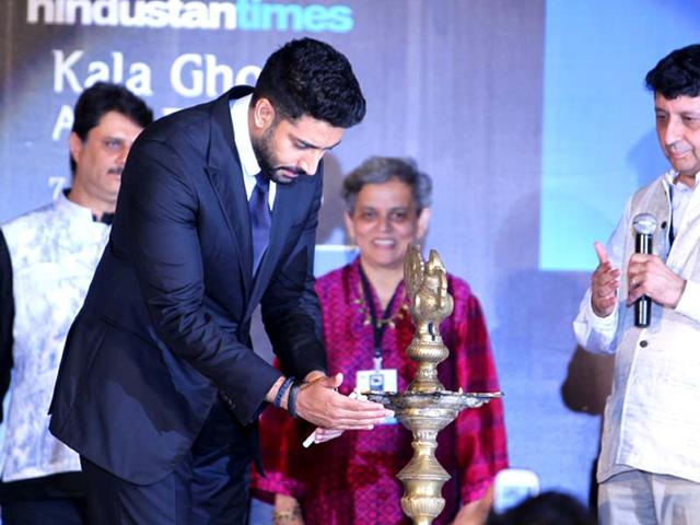 Bollywood actor Abhishek Bachchan inaugurated the Hindustan Times Kala Ghoda Arts festival 2015, in Mumbai. (Satish Bate/HT photo)