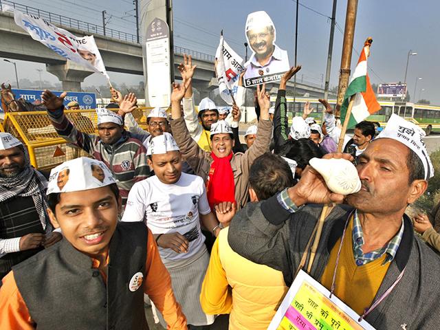 Celebrations-take-place-outside-Aam-Aadmi-Party-office-in-Patel-Nagar-Arun-Sharma-HT-Photo