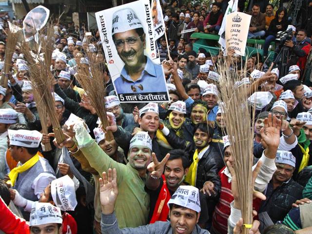 Aam Aadmi Party supporters outside party office in Patel Nagar on day of vote counting for Delhi Assembly Election 2015, in New Delhi. (HT photo/Arvind Yadav)