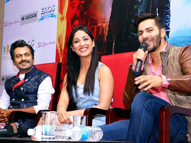 Actors Varun Dhawan, Yami Gautam and Nawajuddin talking to the media during the promotional event of their upcoming movie 'Badlapur' in Jaipur on Tuesday. (PTI Photo)