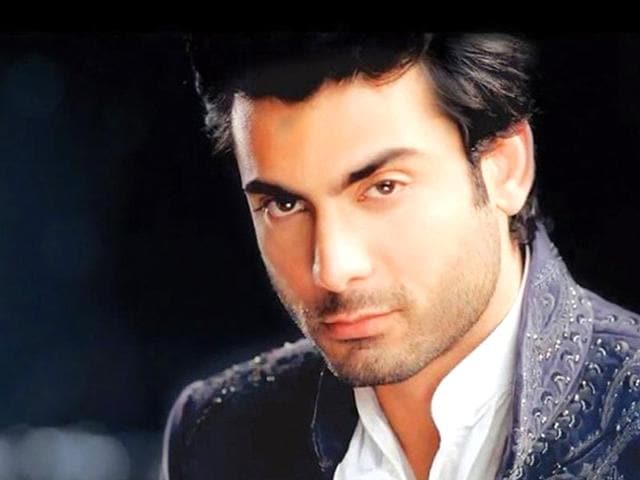 Casual's the call: Look cool yet 'I mean business' by throwing in a tee over casual jeans and adding a pair of geeky glasses like actor Fawad Khan. (HT Photo/ Yogen Shah)