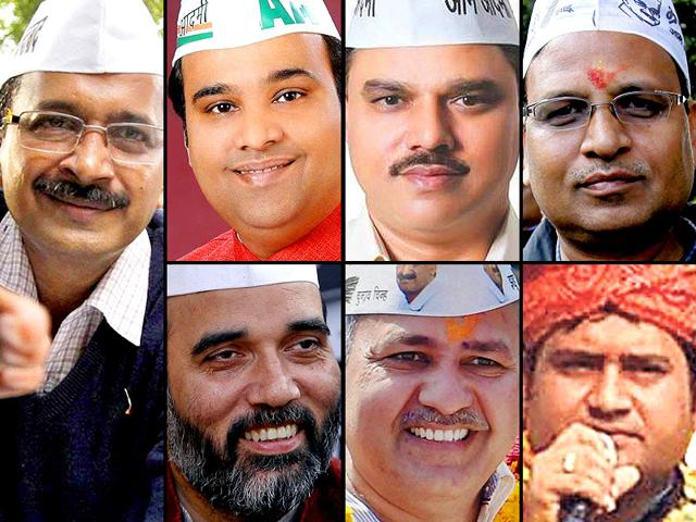Arvind Kejriwal and his cabinet ministers Asim Ahmed Khan, Jitender Tomar, Satyendra Jain, Gopal Rai, Manish Sisodia, Sandeep Kumar. (HT photo)