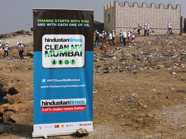 Students armed with gloves, masks and garbage bags got busy sweeping up the Worli fort in Mumbai as a part of the Hindustan Times Clean My Mumbai initiative. (HT photo)