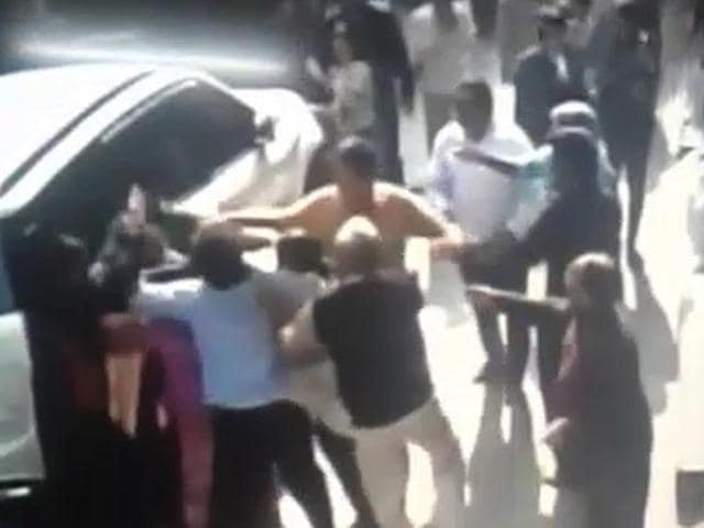 Caught-on-camera-Parking-dispute-turns-into-violent-clash-in-Delhi Caught-on-camera-Parking-dispute-turns-into-violent-clash-in-Delhi