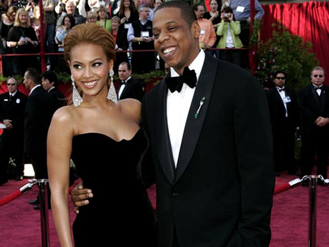 Beyonce-and-Jay-Z-looked-stunning-together-at-the-red-carpet-of-77th-Academy-Awards-in-2005