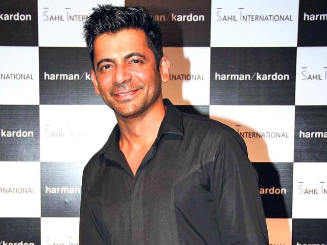 Sunil-Grover-plays-a-negative-role-in-Gabbar-Is-Back Sunil-Grover-plays-a-negative-role-in-Gabbar-Is-Back