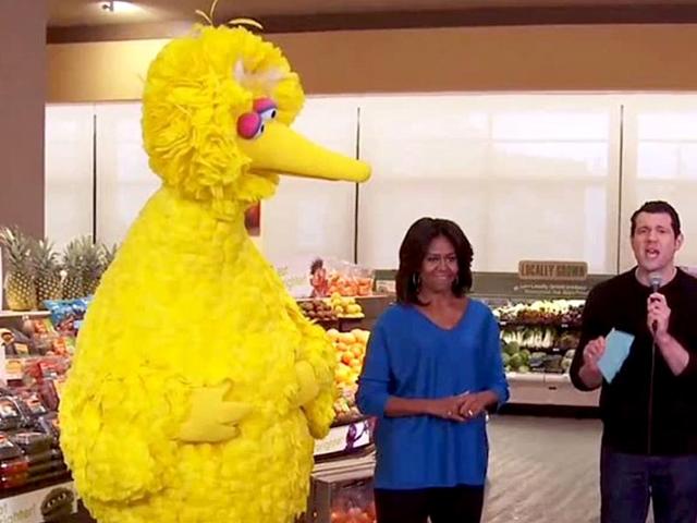 Michelle-Michelle-Obama-brought-out-her-fun-side-on-Billy-On-The-Street-with-Big-Bird-and-Elena-YouTube-grab