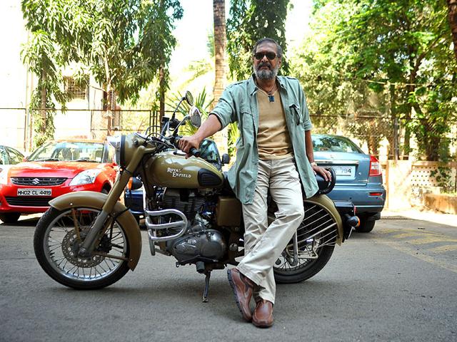 Nana Patekar took a 'bullet-ride' to promote Ab Tak Chappan 2, directed by Aejaz Gulab on February 18, 2015. (AFP Photo)