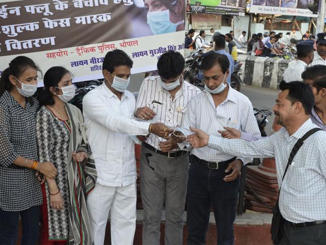 Swine Flu Toll Crosses 1 000 With 40 More Deaths 18 000 Affected Latest News India Hindustan Times Swine Flu Toll Crosses 1 000 With 40 More Deaths 18 000 Affected Latest News India Hindustan Times