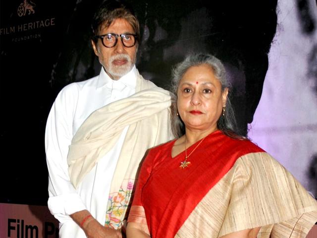 Amitabh Bachchan and wife Jaya Bachchan pose together at Film Restoration workshop. (AFP)