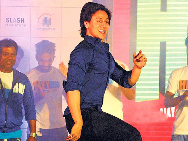 Tiger Shroff, who is known for his dancing skills, flaunts his moves. (Photo: Prodip Guha)
