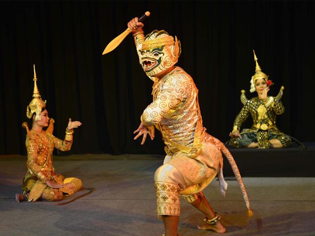 Artistes of Remake Performing Art Troupe from Cambodia perform during International Ramayana Mela at Bharat Bhawan in Bhopal. (Mujeeb Faruqui/HT photo)