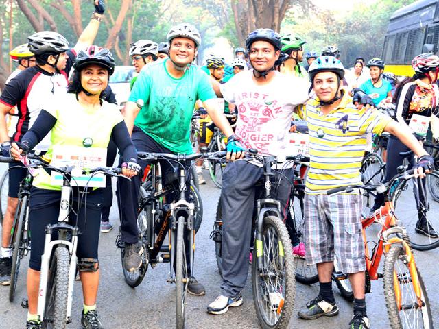 Cyclists-from-all-over-Mumbai-united-at-Aarey-Colony-to-mark-a-silent-protest-against-the-felling-of-2-298-trees-for-the-proposed-Metro-3-car-shed-Nikhil-Sachdeva Cyclists-from-all-over-Mumbai-united-at-Aarey-Colony-to-mark-a-silent-protest-against-the-felling-of-2-298-trees-for-the-proposed-Metro-3-car-shed-Nikhil-Sachdeva