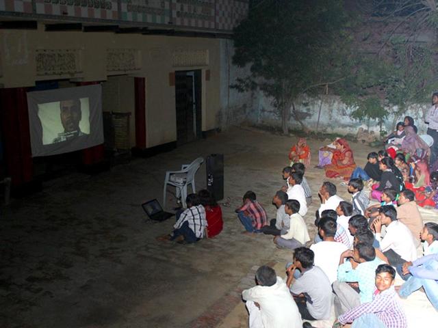 Villagers-at-Roop-Dhan-in-Agra-district-watch-the-banned-documentary-India-s-Daughter-on-Sunday-evening-HT-Photo