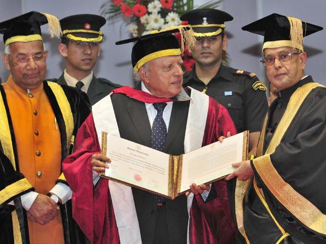 Nobel-Peace-Prize-Laureate-Kailash-Satyarthi-receiving-the-honorary-degrees-from-President-of-India-Pranab-Mukherjee-during-the-Sixty-Fourth-Convocation-of-Panjab-University-in-Chandigarh-on-Saturday-Gurpreet-Singh-HT