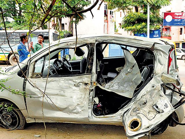 The-damaged-car-after-it-met-with-an-accident-at-Rao-Tula-Ram-Marg-Sonu-Mehta-HT-Photo The-damaged-car-after-it-met-with-an-accident-at-Rao-Tula-Ram-Marg-Sonu-Mehta-HT-Photo