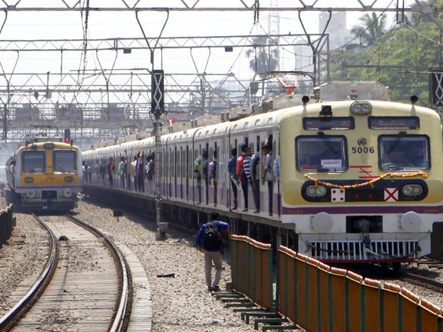 The-train-started-its-maiden-journey-from-Churchgate-at-11-35am-and-headed-towards-Borivli-in-the-presence-of-watchful-officials-Vidya-Subramanian-HT-photo