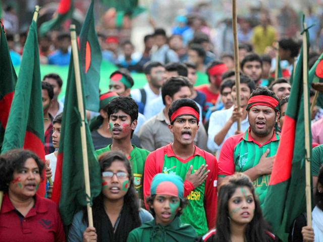 Bangladeshi cricket fans attend a rally as a show of support to their national team at the Dhaka University Campus in Dhaka. (AP Photo)