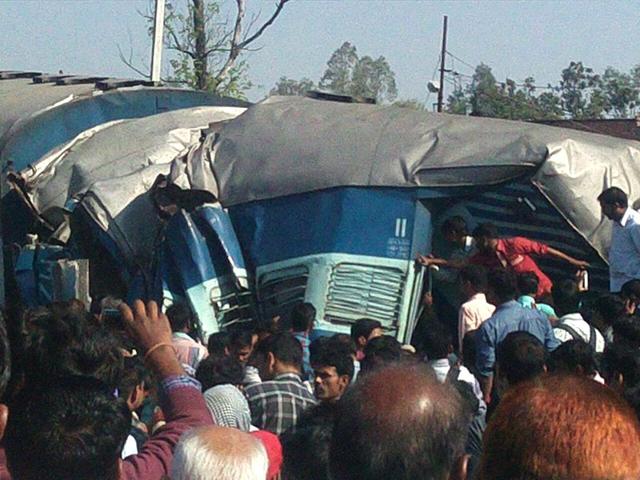 At-least--30-passengers-were-killed-and-150-injured-when-two-bogies-of-the-Dehradun-Varanasi-Janata-Express-derailed-on-Friday-in-Uttar-Pradesh-s-Rai-Bareli-district-HT-Photo At-least--30-passengers-were-killed-and-150-injured-when-two-bogies-of-the-Dehradun-Varanasi-Janata-Express-derailed-on-Friday-in-Uttar-Pradesh-s-Rai-Bareli-district-HT-Photo