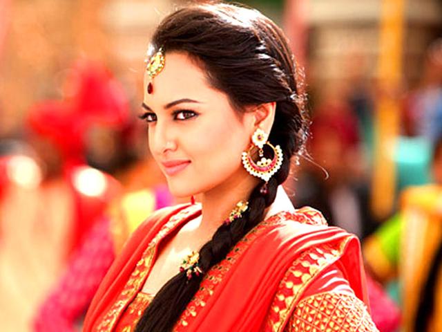 Sonakshi Sinha and Shahid Kapoor were spotted at various places around the release of R...Rajkumar.