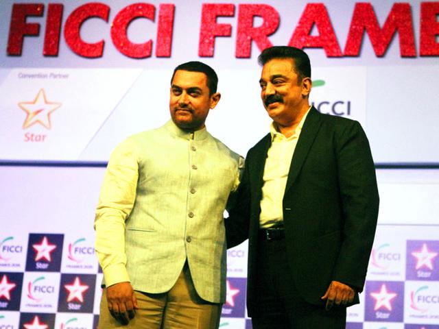 South Indian superstar Kamal Hassan and Bollywood actor Aamir Khan were seen at the inauguration of FICCI Frames at Powai, Mumbai. (Arijit Sen/HT photo)