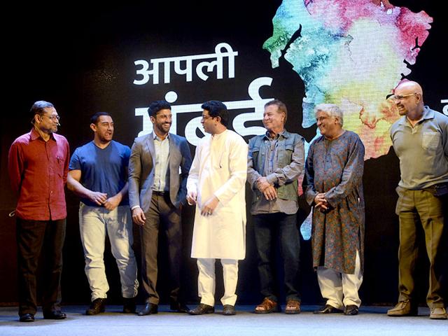 MNS chief Raj Thackeray, actors Aamir Khan, Farhan Akhtar, Riteish Deshmukh with screenwriter Salim Khan and lyricist Javed Akhtar during a seminar convened by Thackeray to discuss the controversial Mumbai Development Discussion (MDP) in Mumbai, on March 28, 2015. (Photo: IANS)