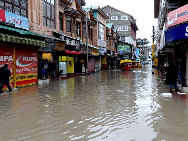 A-flooded-road-is-seen-in-the-centre-of-Srinagar-after-heavy-rainfall-AFP-Photo
