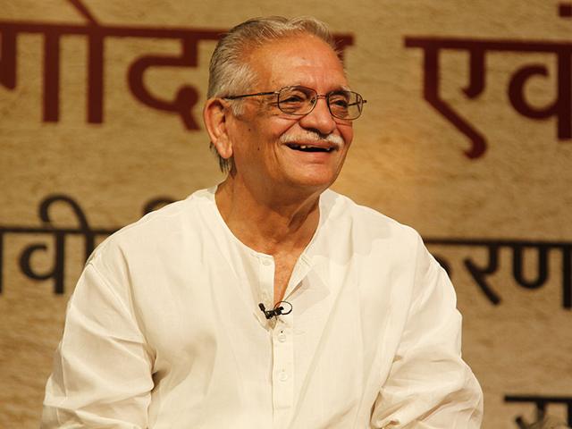 Poet-and-filmmaker-Gulzar-speaking-at-an-event-HT-Photo