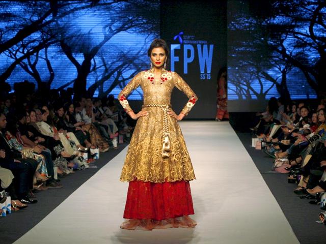 A model presents a creation by Pakistani designer Sanam Chaudri. (Photo: Reuters) 