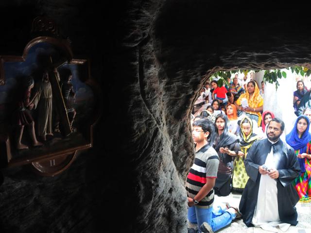 Christians take part in a prayer session at St. Thomas Church, in Bhopal on the occasion of Good Friday. (Mujeeb Faruqui/HT photo) 