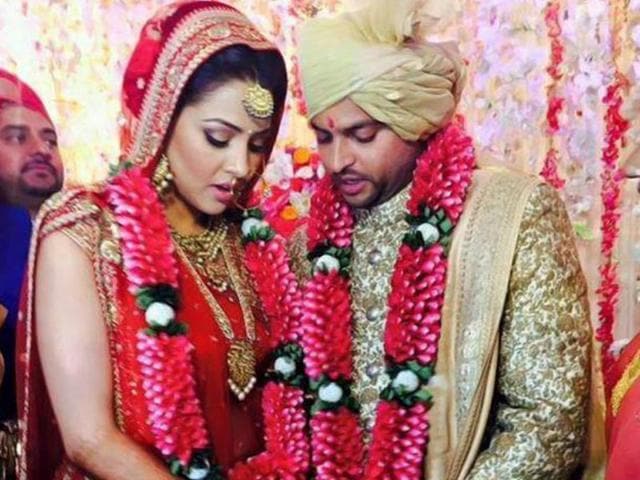 Cricketer-Suresh-Raina-tied-the-knot-with-fiancee-Priyanka-Photo-CSK-s-Facebook-page