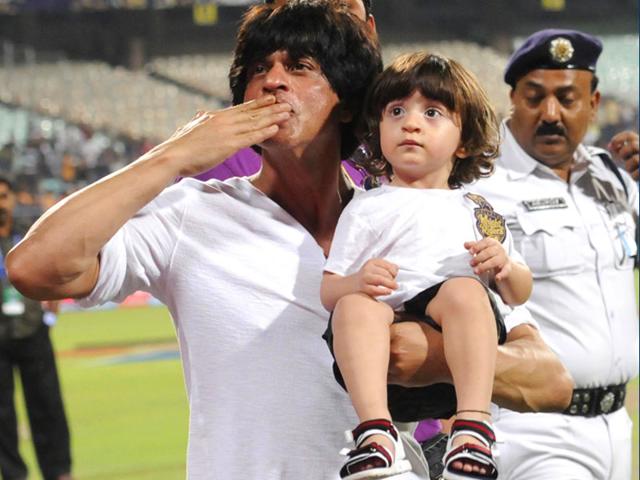 Shah Rukh Khan with his little son AbRam after his IPL team KKR's win over Mumbai Indians at Eden Gardens in Kolkata, India on Wednesday April 8th, 2015. (Photo by Subhendu Ghosh/Hindustan Times)